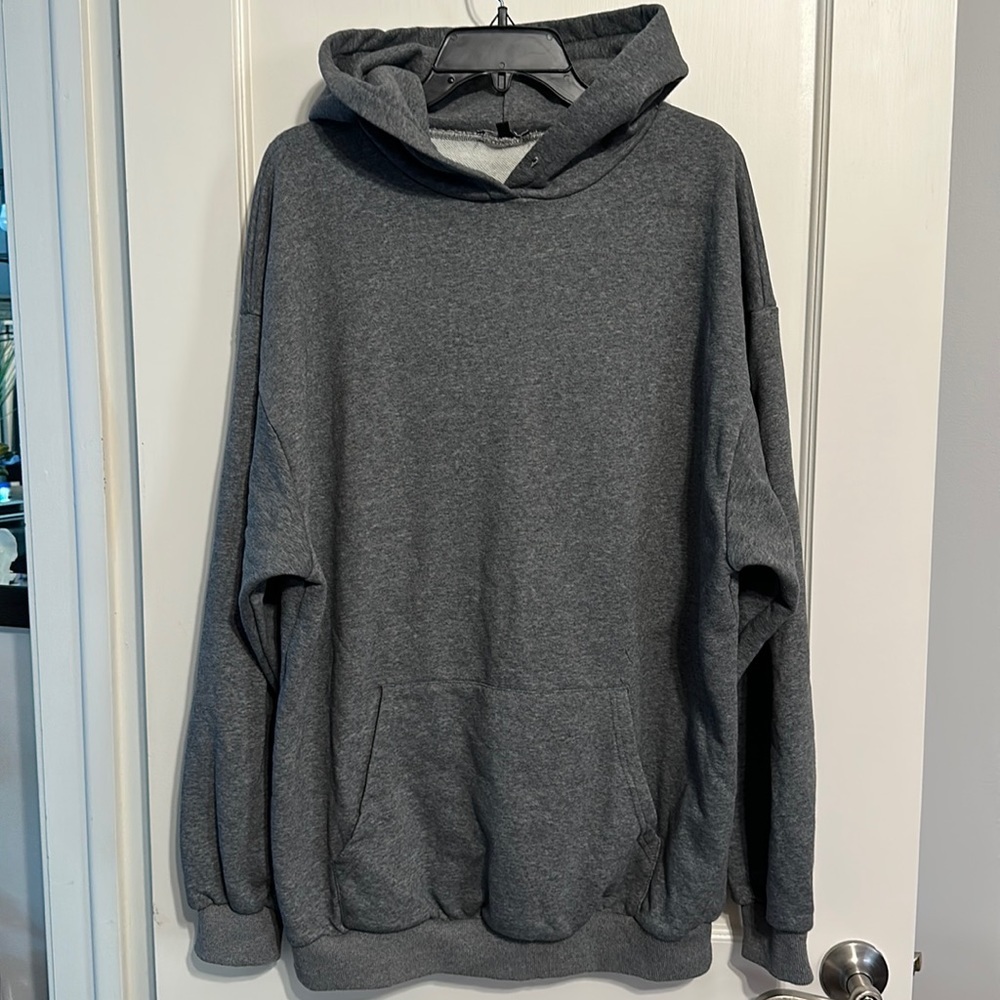 Fashion Nova Oversized Gray Hoodie With City Back Details ATL NY PARIS DUBAI - Picture 2 of 4
